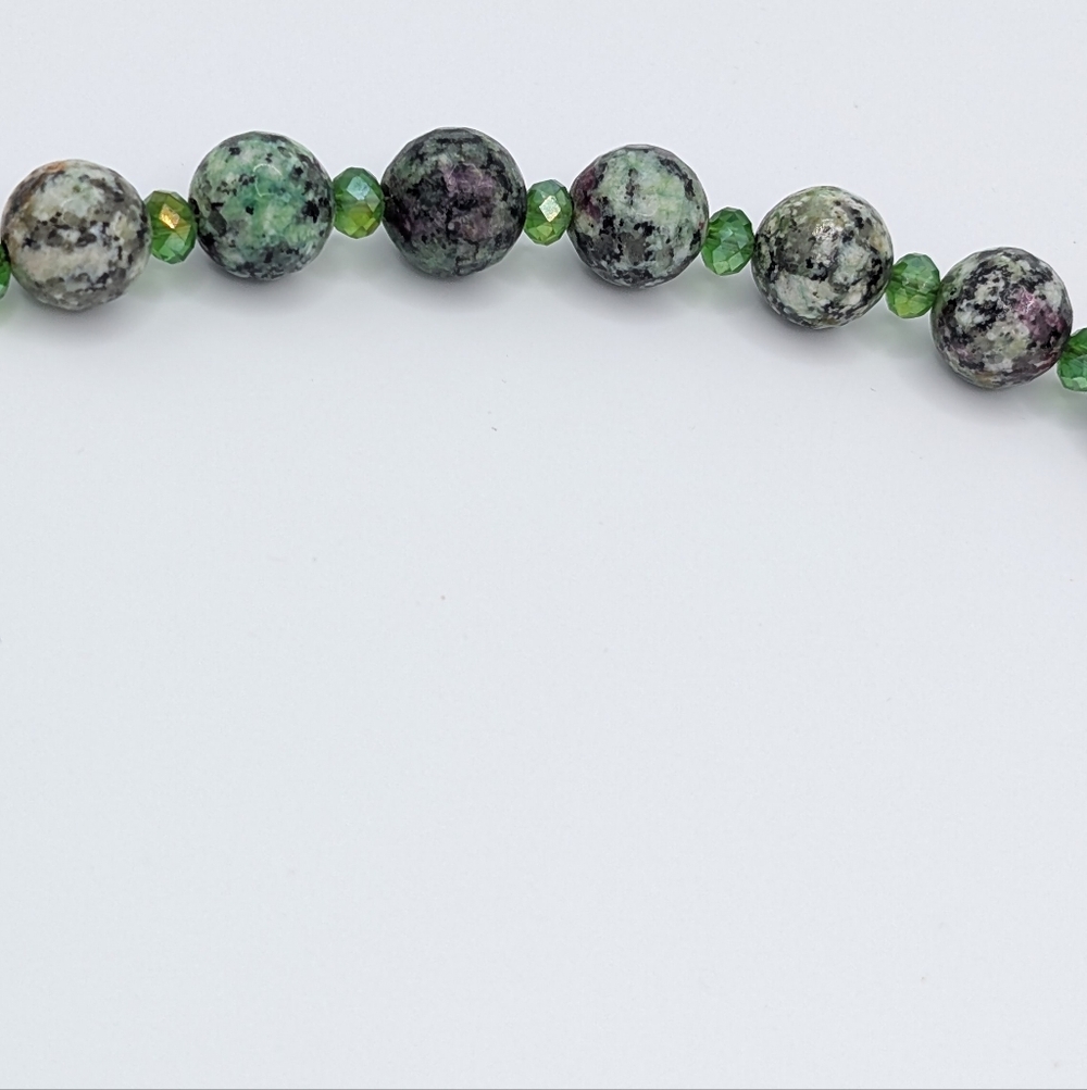 Ruby Zoisite Faceted Bead Necklace 20" - Picture 8 of 10